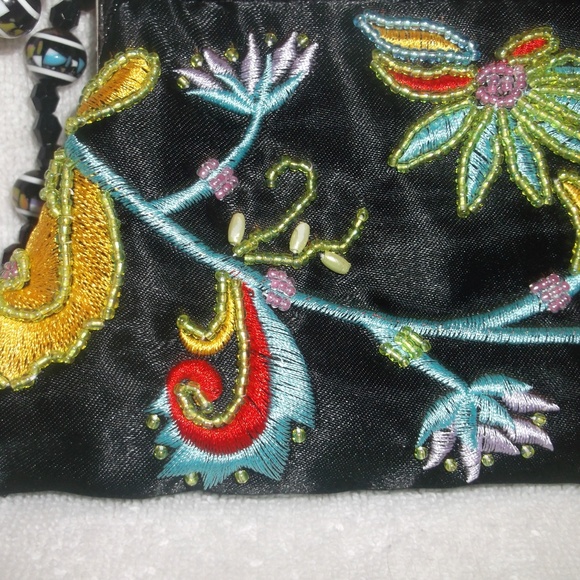 Chateau beaded handbag - Picture 3 of 8